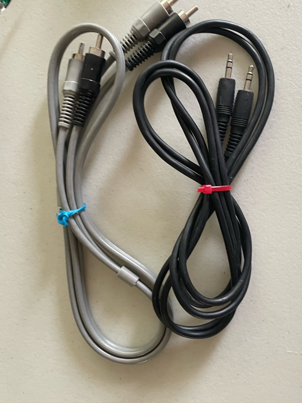 Vintage Audio Tech Lot: Sony Walkman, M-Audio MicroTrack 24/96 Parts, Misc Cable - Picture 9 of 16